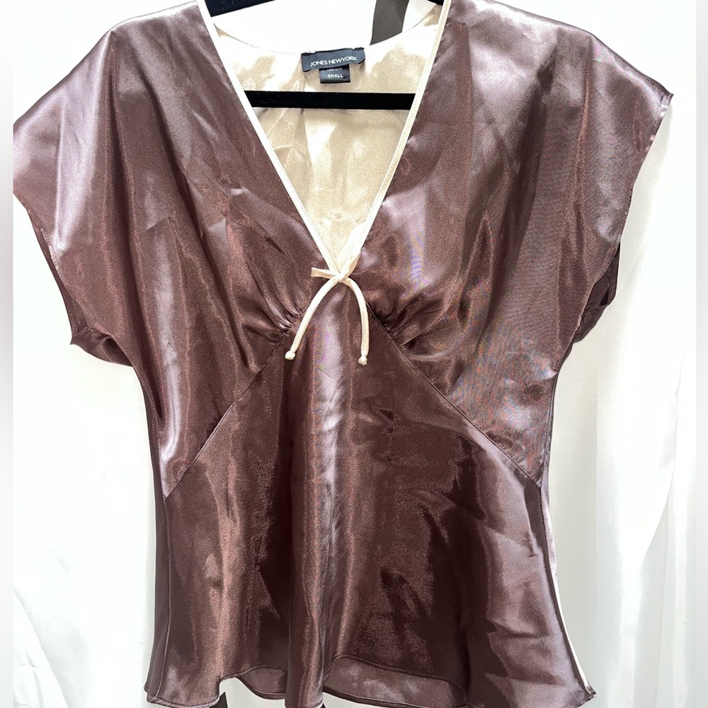 V-neck silky top with bow